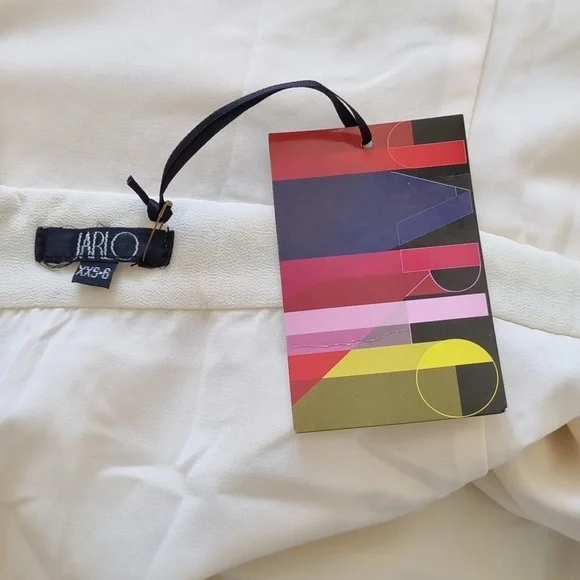 Jarlo, cream long formal dress, lace details, lined, sheer overlay, size 6 - Picture 10 of 12